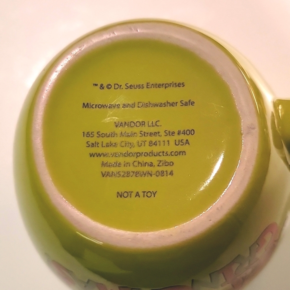 THE GRINCH COFFEE MUG CINDY LOU WHO, DR. SEUSS "MERRY GRINCHMAS"! - Picture 7 of 7